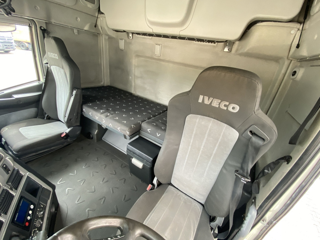 Sadulveok Iveco AS 440 S 46 T/P: pilt 11