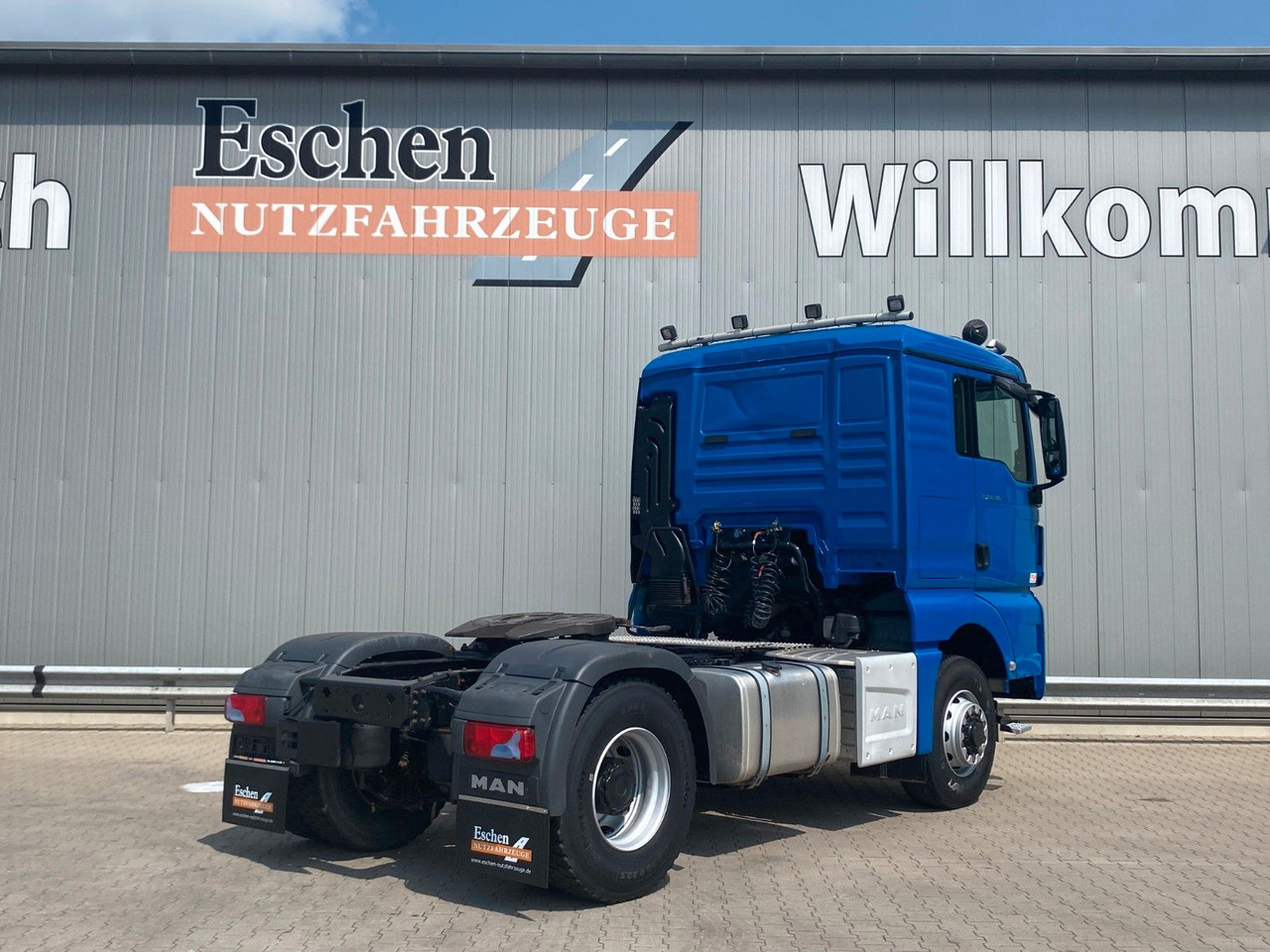 MAN TGX 18.500 4x4 HYDRO| 2x Hydraulik*Retarder*Navi - Sadulveok: pilt 5 MAN TGX 18.500 4x4 HYDRO| 2x Hydraulik*Retarder*Navi - Sadulveok: pilt 5