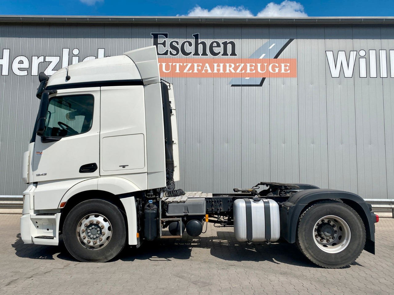 Mercedes-Benz 1843 LS Actros | Kipphydraulik*1.Hand*Alufelgen - Sadulveok: pilt 2 Mercedes-Benz 1843 LS Actros | Kipphydraulik*1.Hand*Alufelgen - Sadulveok: pilt 2