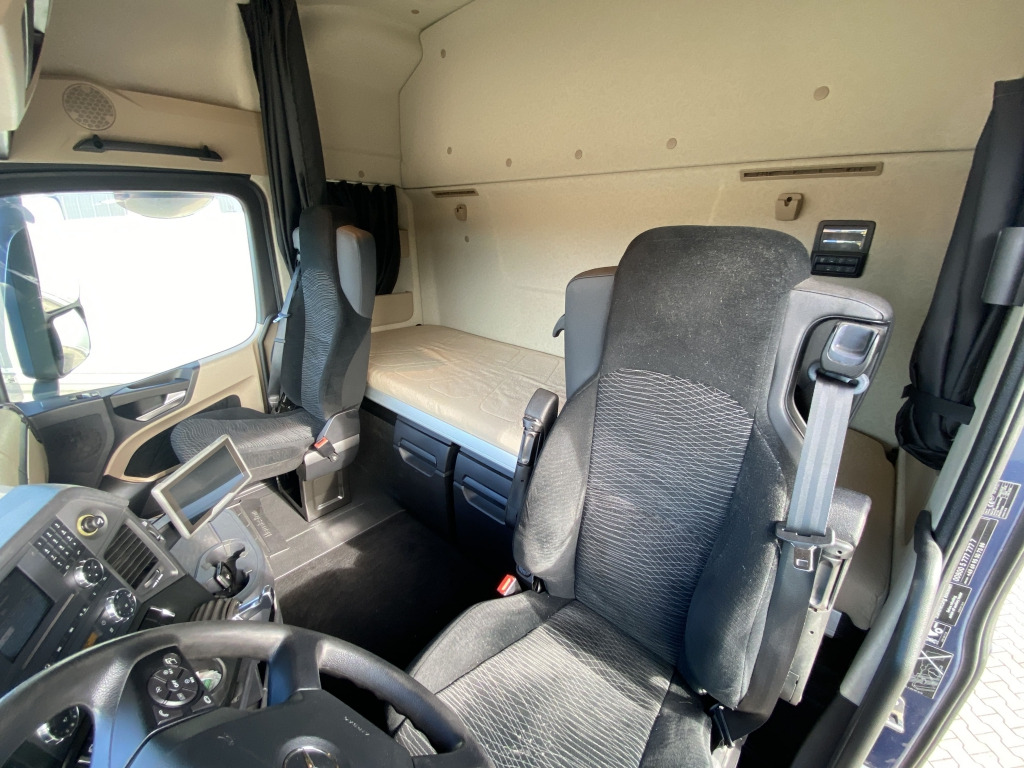 Mercedes-Benz 1845 LS Actros - Sadulveok: pilt 3 Mercedes-Benz 1845 LS Actros - Sadulveok: pilt 3