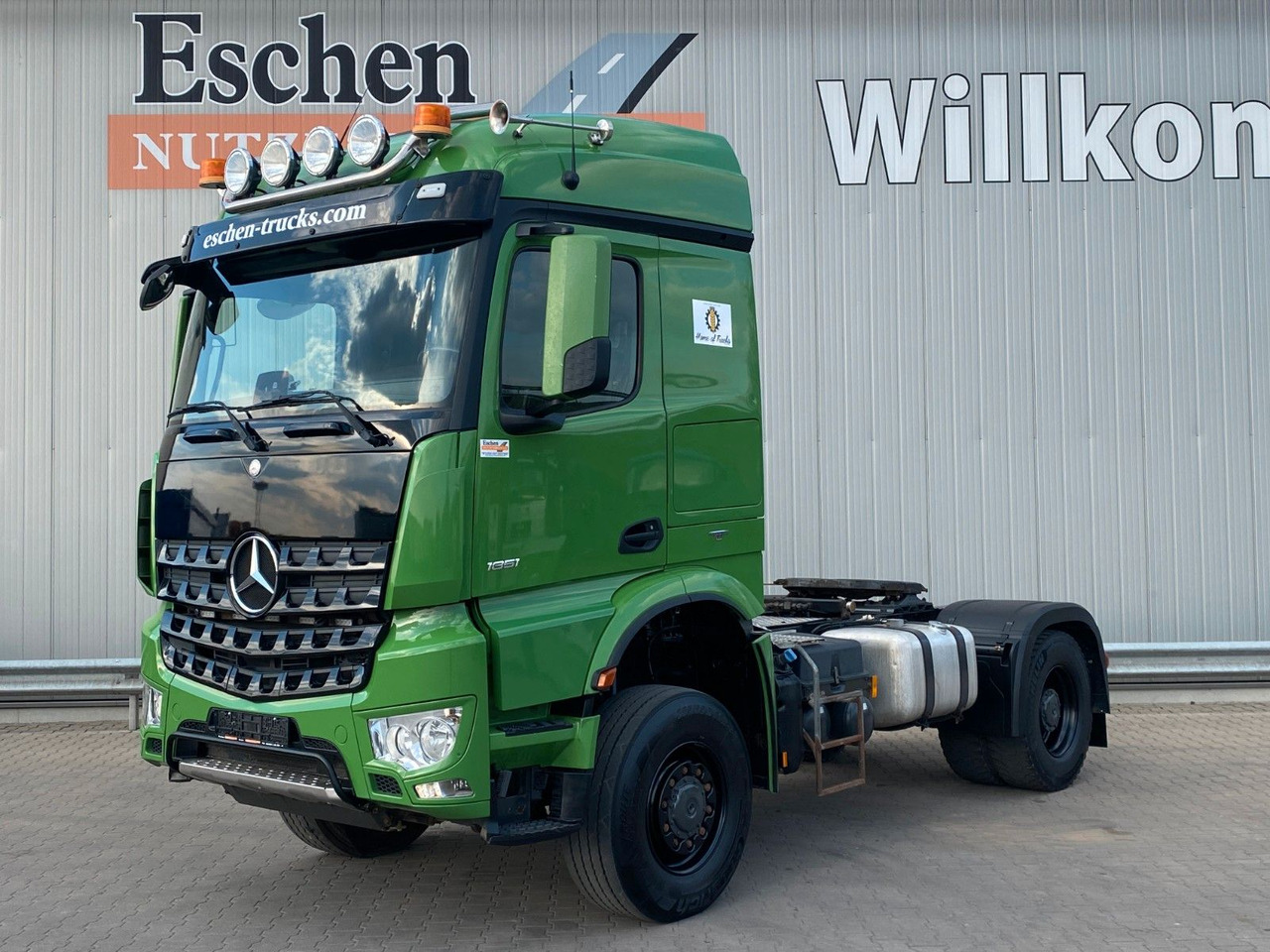 Mercedes-Benz 1851 4x4 MP4 | LOF*Blatt*2x Hydraulik*Klima*1.Hd - Sadulveok: pilt 1 Mercedes-Benz 1851 4x4 MP4 | LOF*Blatt*2x Hydraulik*Klima*1.Hd - Sadulveok: pilt 1