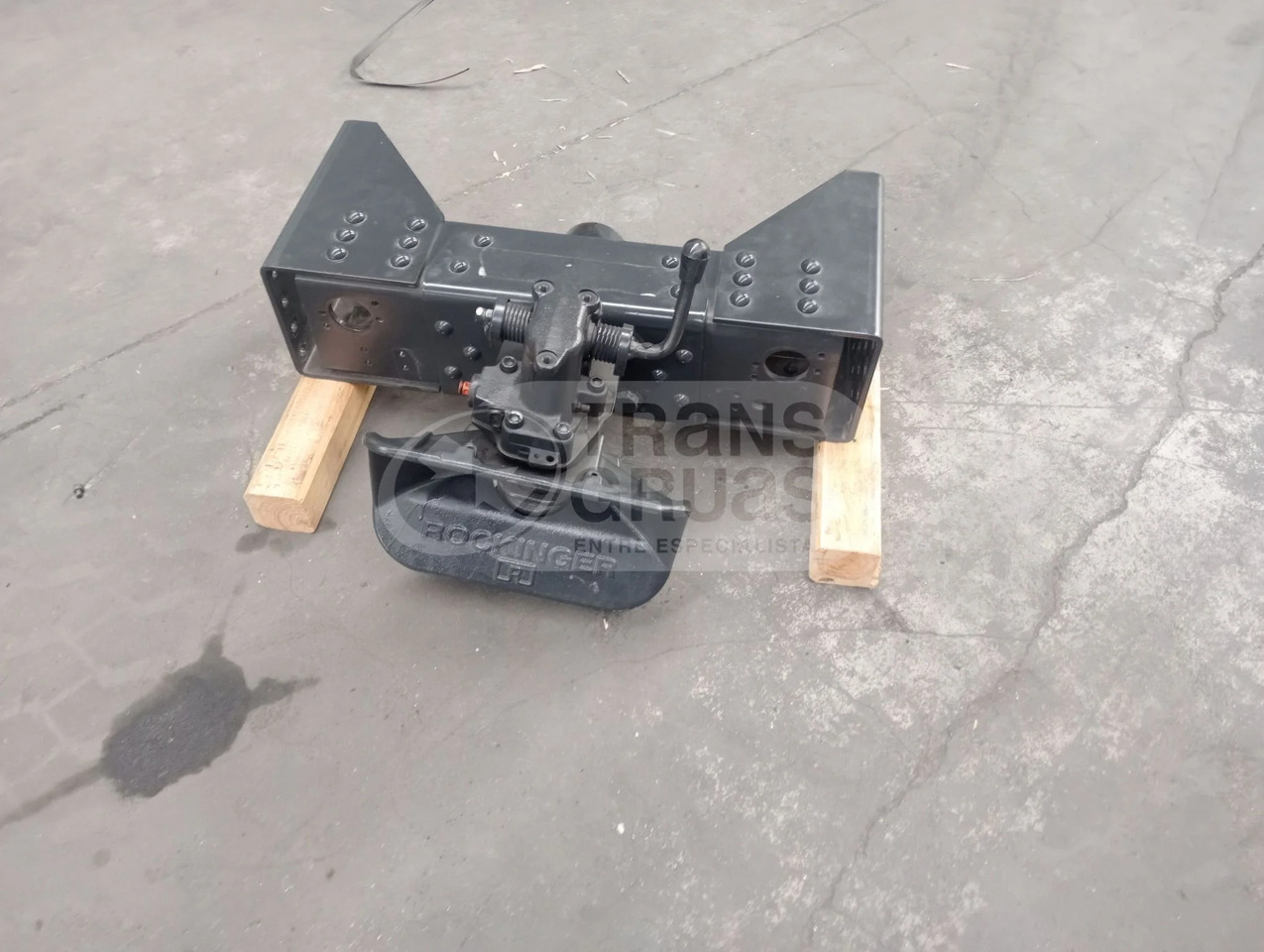 Enganche de remolque para camión - Pealisehitus ja välispind - Veoauto: pilt 2 Enganche de remolque para camión - Pealisehitus ja välispind - Veoauto: pilt 2