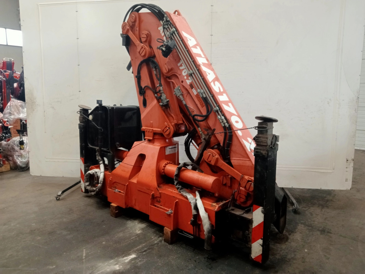 Grúa ATLAS AK170.2 A2 - Kraana-manipulaator - Veoauto: pilt 1 Grúa ATLAS AK170.2 A2 - Kraana-manipulaator - Veoauto: pilt 1