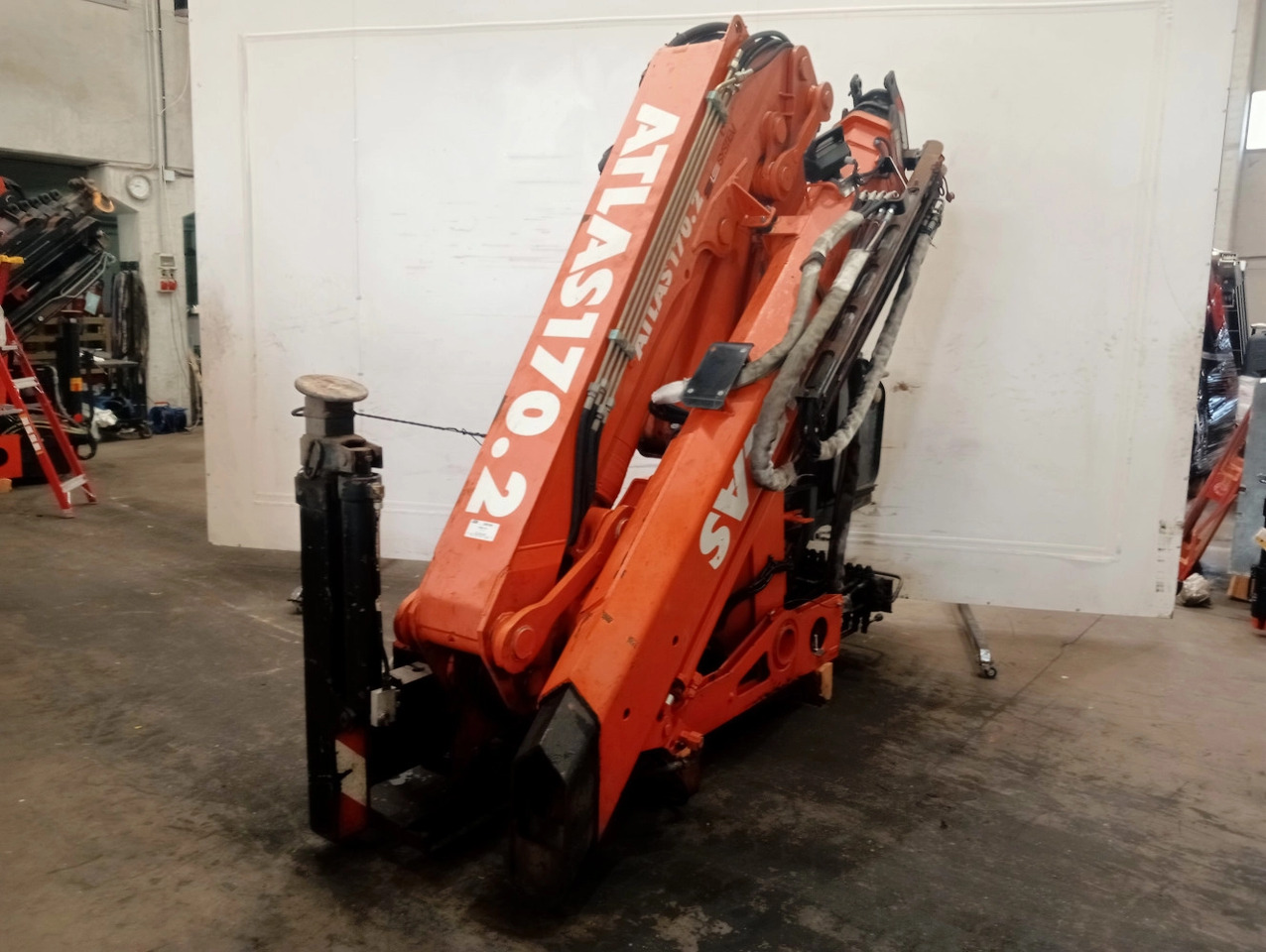 Grúa ATLAS AK170.2 A2 - Kraana-manipulaator - Veoauto: pilt 4 Grúa ATLAS AK170.2 A2 - Kraana-manipulaator - Veoauto: pilt 4