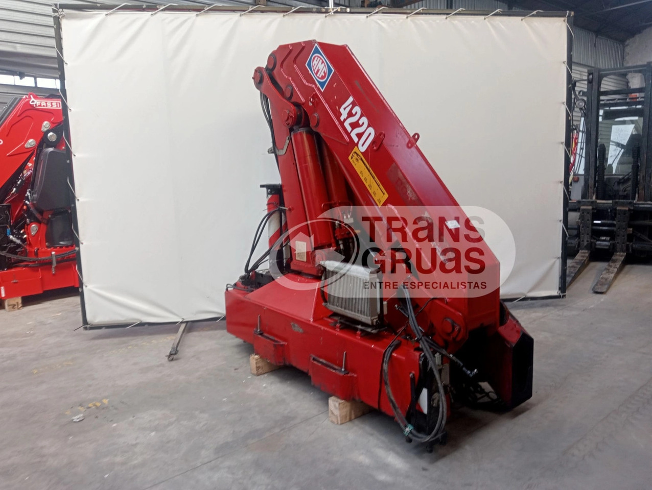 Grúa HMF 4220 K4 - Kraana-manipulaator - Veoauto: pilt 5 Grúa HMF 4220 K4 - Kraana-manipulaator - Veoauto: pilt 5