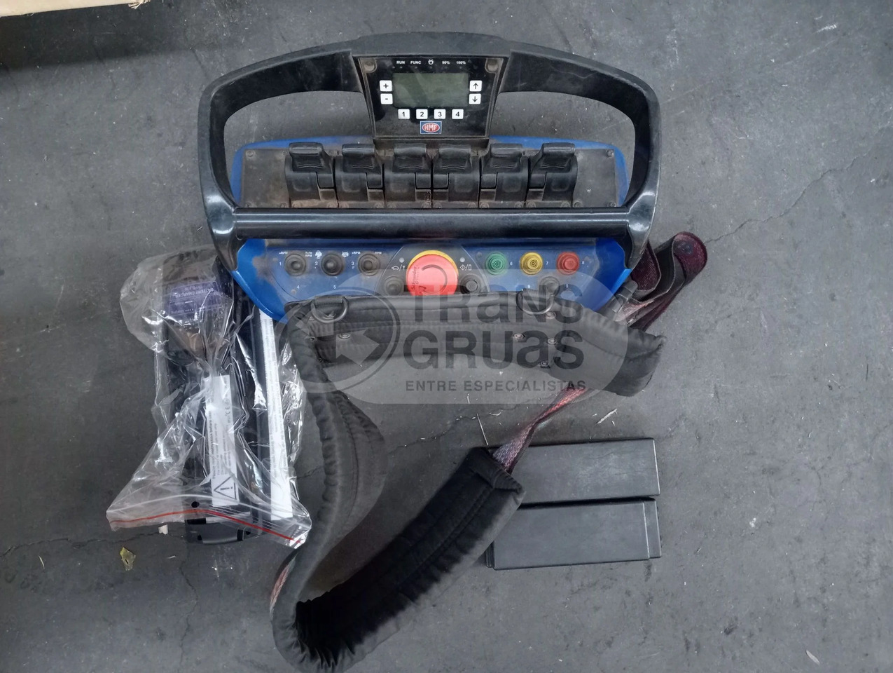 Grúa hidráulica HMF 2120 K4 - Kraana-manipulaator: pilt 5 Grúa hidráulica HMF 2120 K4 - Kraana-manipulaator: pilt 5