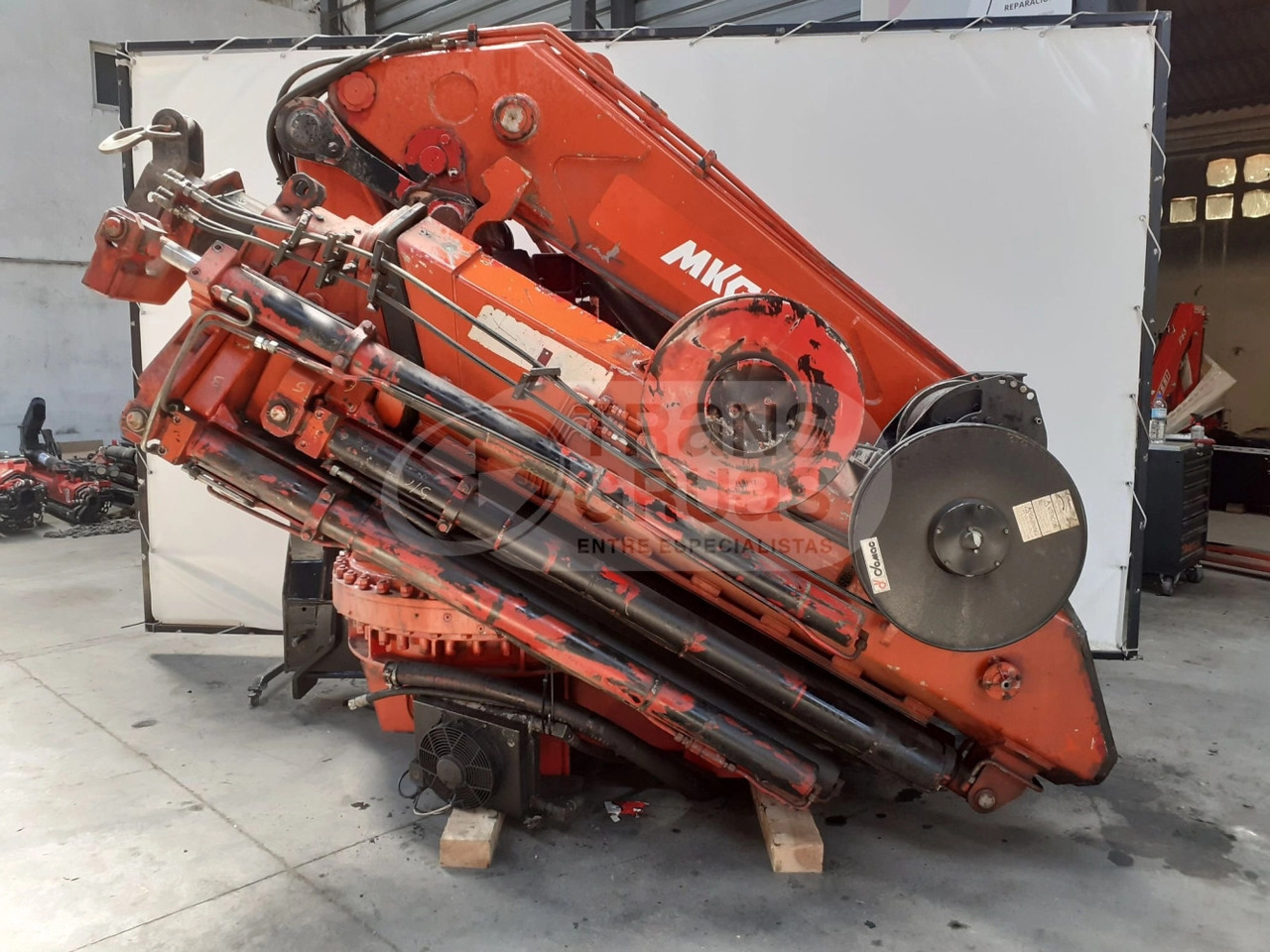 Grúa hidráulica MKG HLK 770 HP - Kraana-manipulaator: pilt 1 Grúa hidráulica MKG HLK 770 HP - Kraana-manipulaator: pilt 1