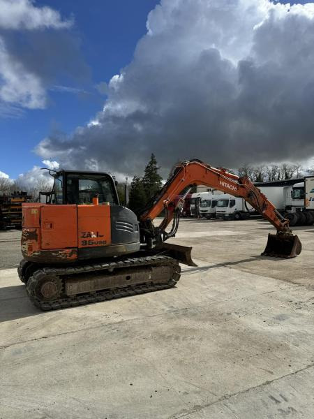 Hitachi ZX85USB-5A - Lintekskavaator: pilt 2 Hitachi ZX85USB-5A - Lintekskavaator: pilt 2