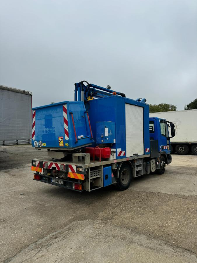 Iveco Eurocargo 100E19 - Veoautolt tõusev platvorm: pilt 5 Iveco Eurocargo 100E19 - Veoautolt tõusev platvorm: pilt 5