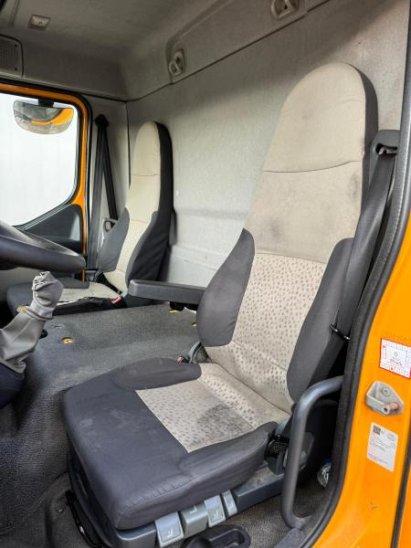 Renault Midlum 220 - Kasti veoauto: pilt 3 Renault Midlum 220 - Kasti veoauto: pilt 3