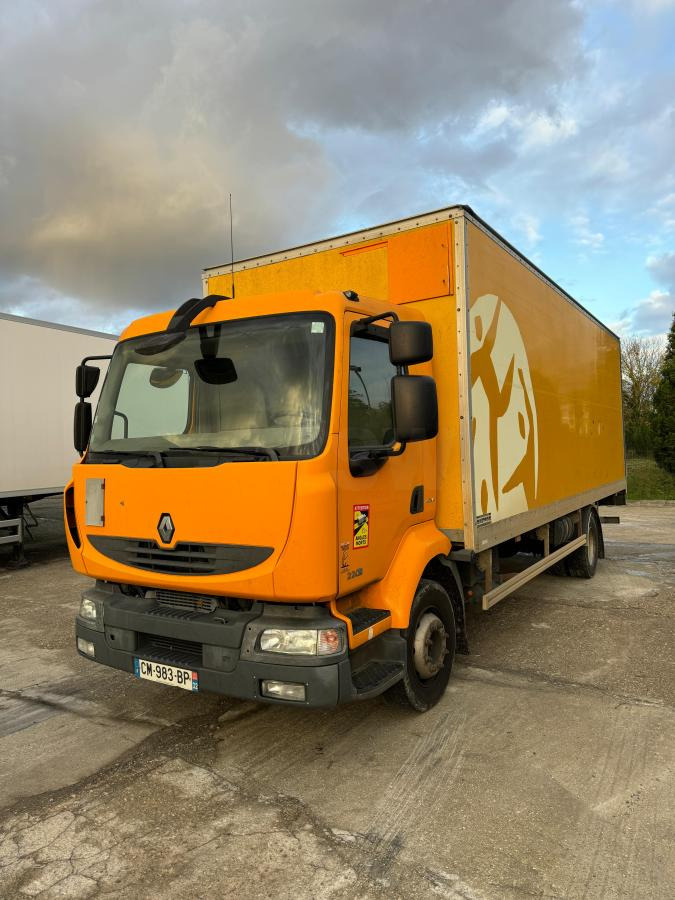 Renault Midlum 220 - Kasti veoauto: pilt 2 Renault Midlum 220 - Kasti veoauto: pilt 2