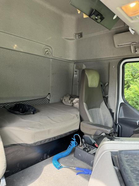 Renault Premium 430 - Konteinerveduk/ Tõstukiga veoauto: pilt 2 Renault Premium 430 - Konteinerveduk/ Tõstukiga veoauto: pilt 2