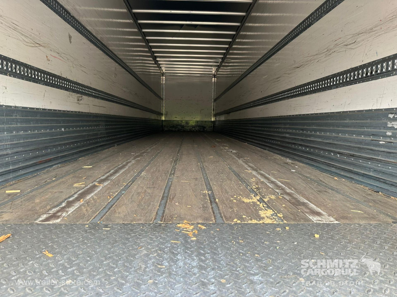 FRUEHAUF Dryfreight Standard - Furgoonpoolhaagis: pilt 5 FRUEHAUF Dryfreight Standard - Furgoonpoolhaagis: pilt 5