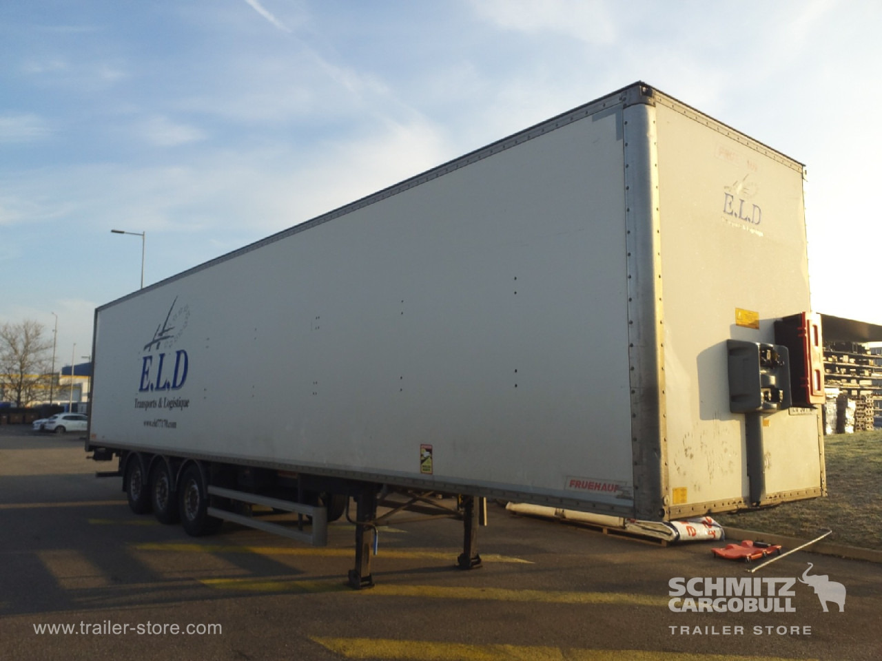 FRUEHAUF Dryfreight Standard Roller shutter door - Furgoonpoolhaagis: pilt 1 FRUEHAUF Dryfreight Standard Roller shutter door - Furgoonpoolhaagis: pilt 1