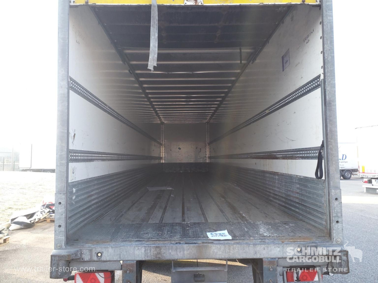 FRUEHAUF Dryfreight Standard Roller shutter door - Furgoonpoolhaagis: pilt 3 FRUEHAUF Dryfreight Standard Roller shutter door - Furgoonpoolhaagis: pilt 3