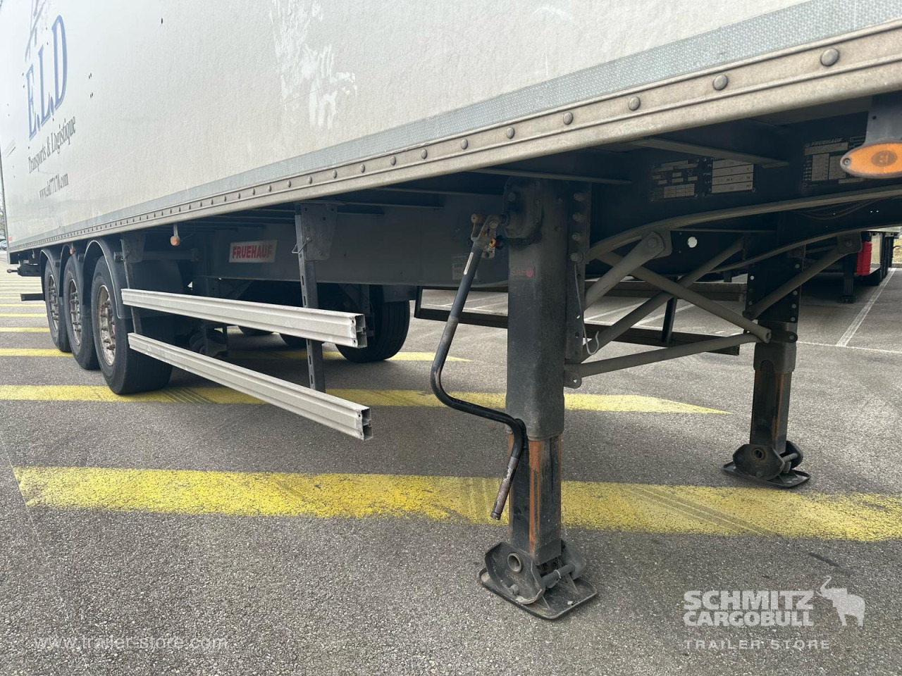 FRUEHAUF Dryfreight Standard Roller shutter door - Furgoonpoolhaagis: pilt 2 FRUEHAUF Dryfreight Standard Roller shutter door - Furgoonpoolhaagis: pilt 2
