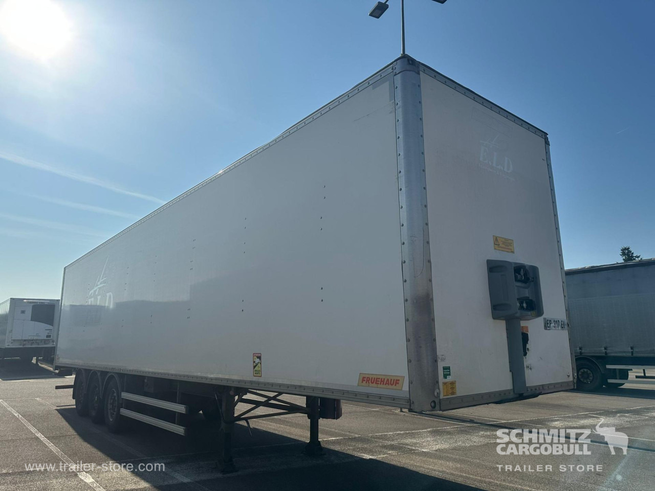 FRUEHAUF Dryfreight Standard Roller shutter door - Furgoonpoolhaagis: pilt 1 FRUEHAUF Dryfreight Standard Roller shutter door - Furgoonpoolhaagis: pilt 1