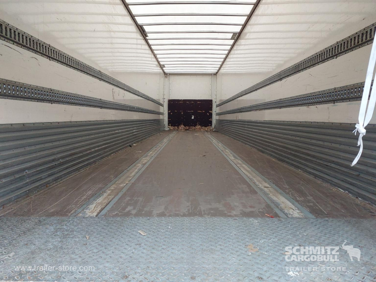 LECI TRAILER Dryfreight Standard Roller shutter door - Furgoonpoolhaagis: pilt 3 LECI TRAILER Dryfreight Standard Roller shutter door - Furgoonpoolhaagis: pilt 3