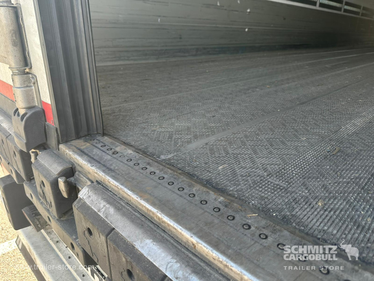 SCHMITZ Reefer Standard - Isotermiline poolhaagis: pilt 3 SCHMITZ Reefer Standard - Isotermiline poolhaagis: pilt 3