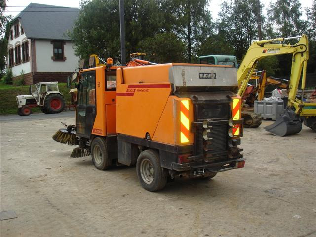 Bucher CITY CAT 2000 - Tänavapühkimismasin: pilt 4 Bucher CITY CAT 2000 - Tänavapühkimismasin: pilt 4