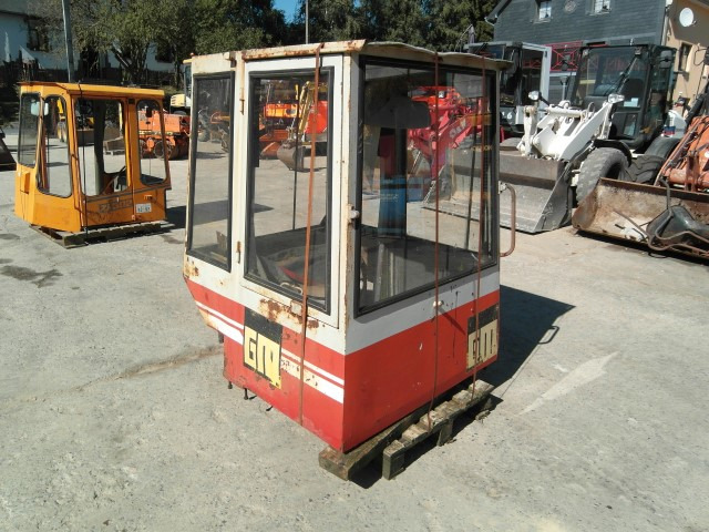 Kabine O&K L 5 - Kabiin ja interjöör - Ehitusmasinad: pilt 2 Kabine O&K L 5 - Kabiin ja interjöör - Ehitusmasinad: pilt 2