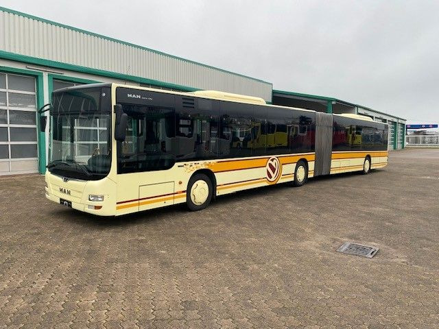 MAN A 23 Lions City Gelenkbus KLIMA 60 Sitze GURTE - Lõõtsbuss: pilt 2 MAN A 23 Lions City Gelenkbus KLIMA 60 Sitze GURTE - Lõõtsbuss: pilt 2
