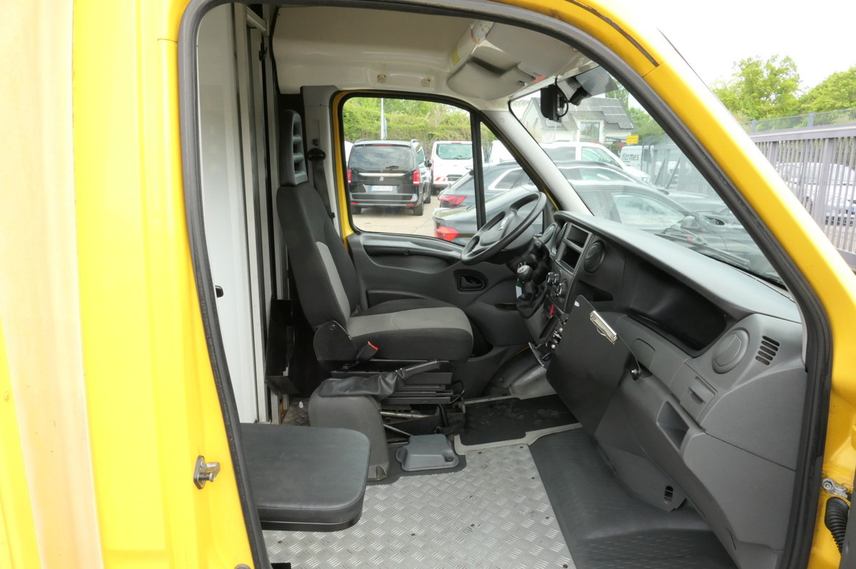 IVECO Daily 35 S11 C30C AUTOMATIK KAMERA Regale LUFT D - Tarbesõiduk furgoon: pilt 5 IVECO Daily 35 S11 C30C AUTOMATIK KAMERA Regale LUFT D - Tarbesõiduk furgoon: pilt 5