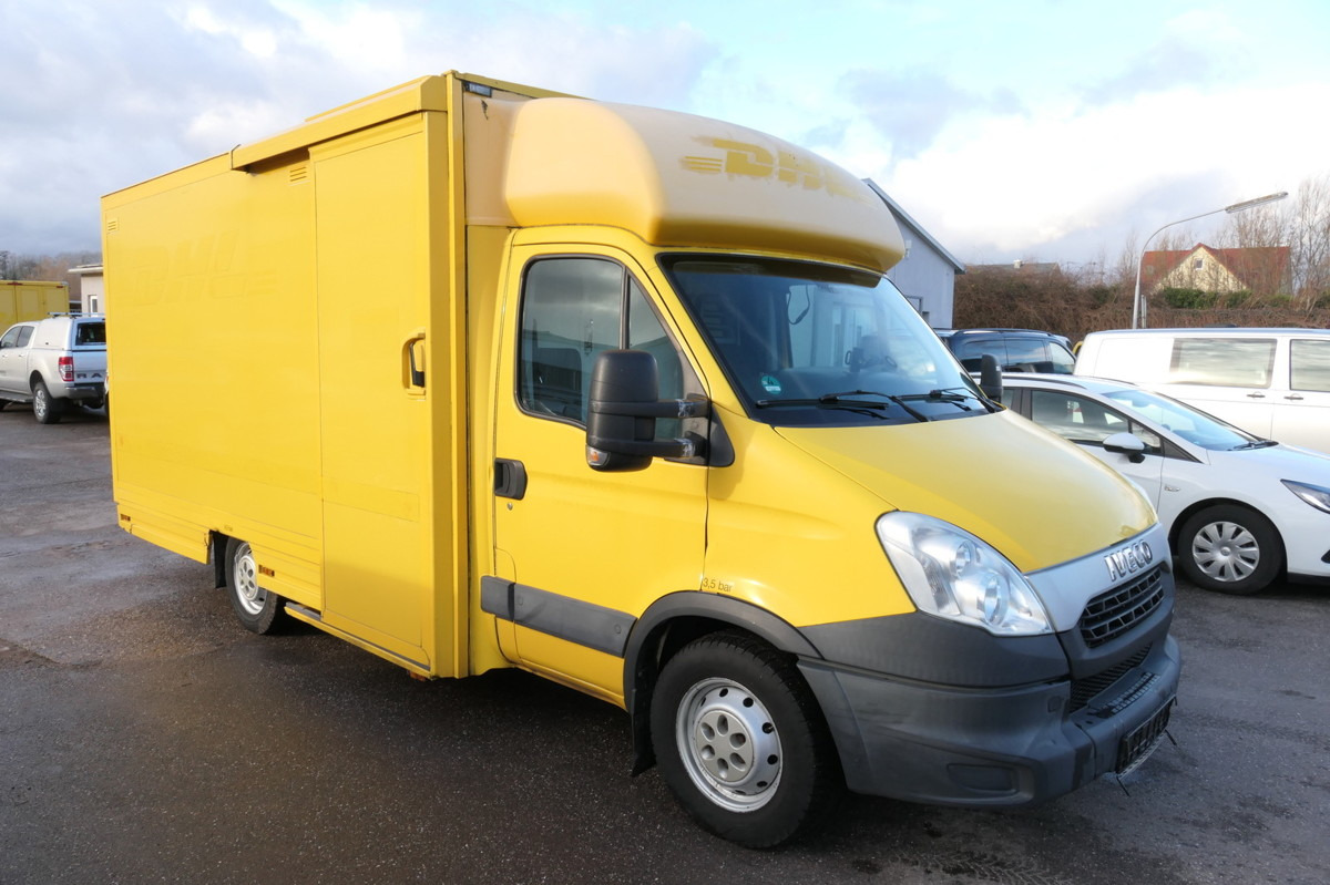 IVECO Daily 35 S11 C30C AUTOMATIK KAMERA Regale LUFT D - Tarbesõiduk furgoon: pilt 2 IVECO Daily 35 S11 C30C AUTOMATIK KAMERA Regale LUFT D - Tarbesõiduk furgoon: pilt 2
