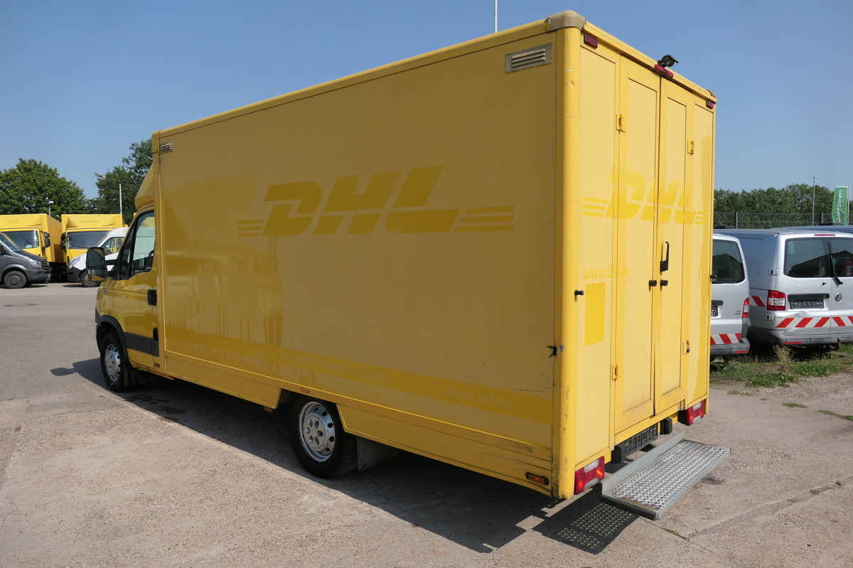 IVECO Daily 35 S11 C30C AUTOMATIK KAMERA Regale LUFT D - Tarbesõiduk furgoon: pilt 4 IVECO Daily 35 S11 C30C AUTOMATIK KAMERA Regale LUFT D - Tarbesõiduk furgoon: pilt 4