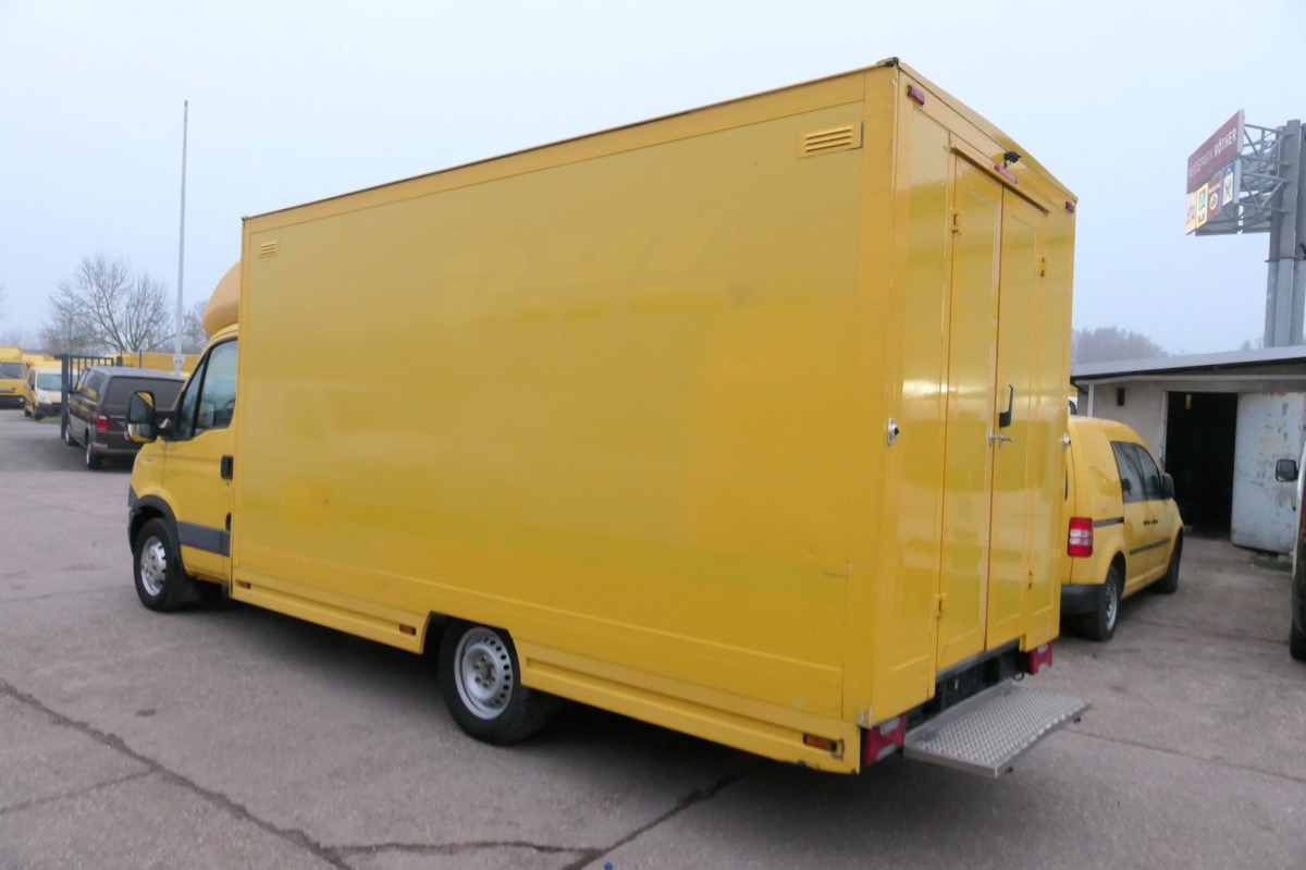 IVECO Daily 35 S11 C30C AUTOMATIK KAMERA Regale LUFT D - Tarbesõiduk furgoon: pilt 4 IVECO Daily 35 S11 C30C AUTOMATIK KAMERA Regale LUFT D - Tarbesõiduk furgoon: pilt 4