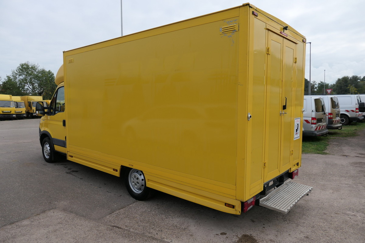IVECO Daily 35 S11 C30C AUTOMATIK KAMERA Regale LUFT D - Tarbesõiduk furgoon: pilt 4 IVECO Daily 35 S11 C30C AUTOMATIK KAMERA Regale LUFT D - Tarbesõiduk furgoon: pilt 4