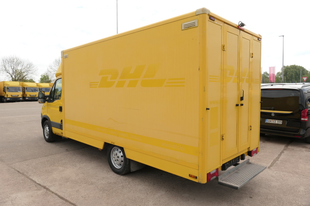 IVECO Daily 35 S11 C30C AUTOMATIK KAMERA Regale LUFT D - Tarbesõiduk furgoon: pilt 4 IVECO Daily 35 S11 C30C AUTOMATIK KAMERA Regale LUFT D - Tarbesõiduk furgoon: pilt 4