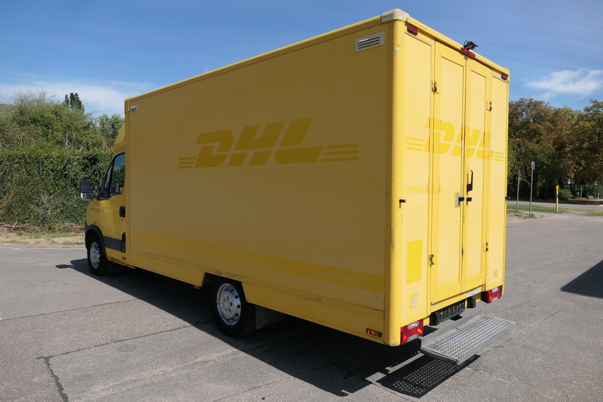 IVECO Daily 35 S11 C30C AUTOMATIK KAMERA Regale LUFT D - Tarbesõiduk furgoon: pilt 4 IVECO Daily 35 S11 C30C AUTOMATIK KAMERA Regale LUFT D - Tarbesõiduk furgoon: pilt 4