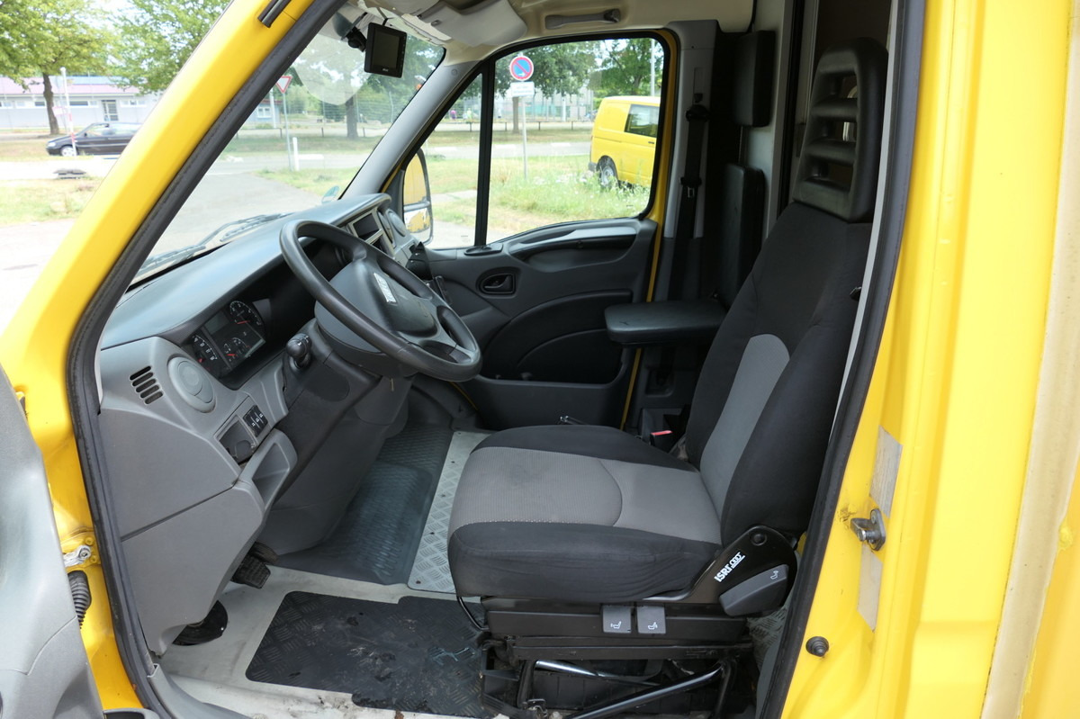 IVECO Daily 35 S11 C30C AUTOMATIK KAMERA Regale LUFT D - Tarbesõiduk furgoon: pilt 5 IVECO Daily 35 S11 C30C AUTOMATIK KAMERA Regale LUFT D - Tarbesõiduk furgoon: pilt 5