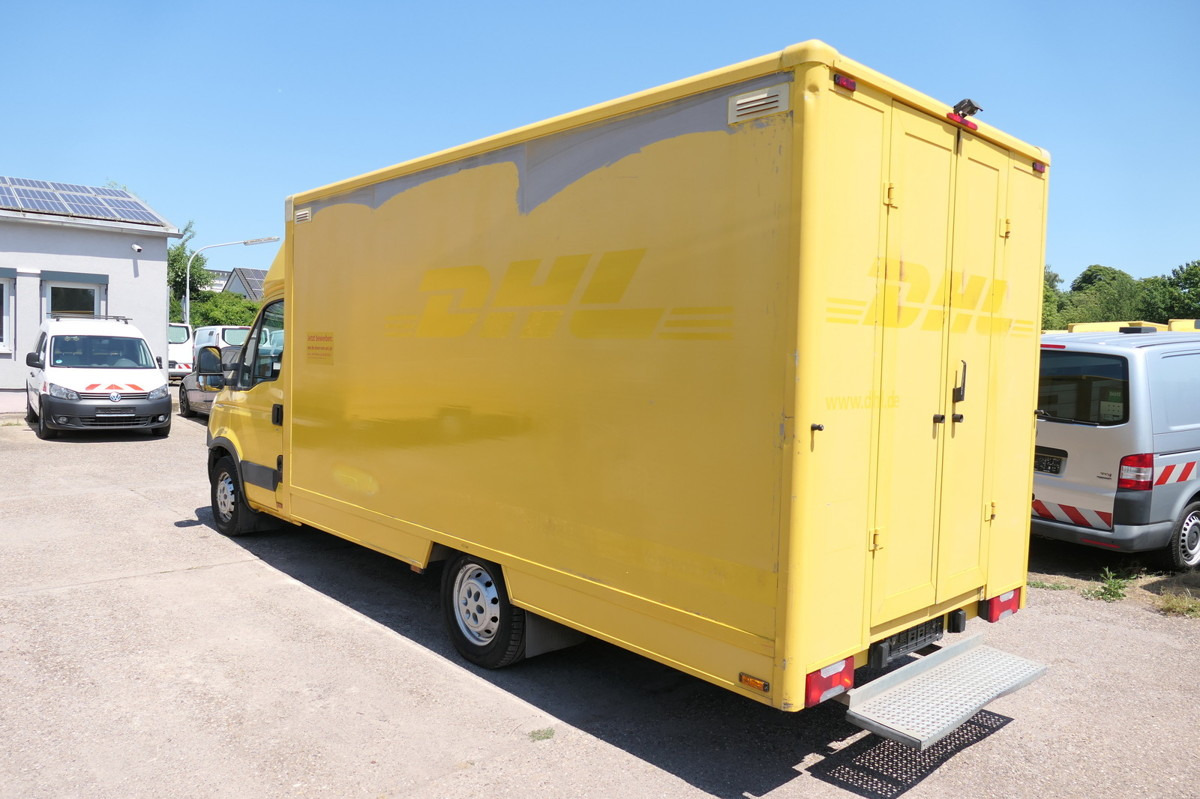 IVECO Daily 35 S11 C30C AUTOMATIK KAMERA Regale LUFT D - Tarbesõiduk furgoon: pilt 4 IVECO Daily 35 S11 C30C AUTOMATIK KAMERA Regale LUFT D - Tarbesõiduk furgoon: pilt 4