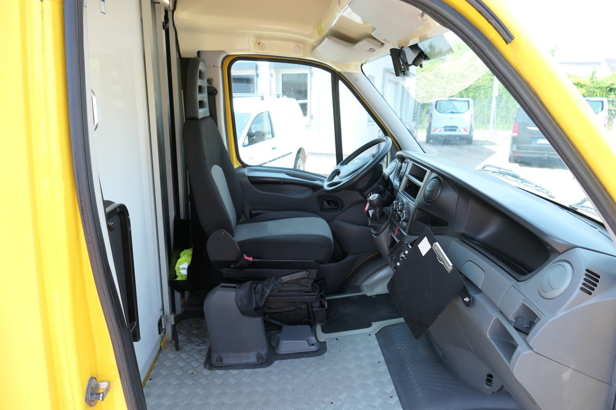 IVECO Daily 35 S11 C30C AUTOMATIK KAMERA Regale LUFT D - Tarbesõiduk furgoon: pilt 5 IVECO Daily 35 S11 C30C AUTOMATIK KAMERA Regale LUFT D - Tarbesõiduk furgoon: pilt 5