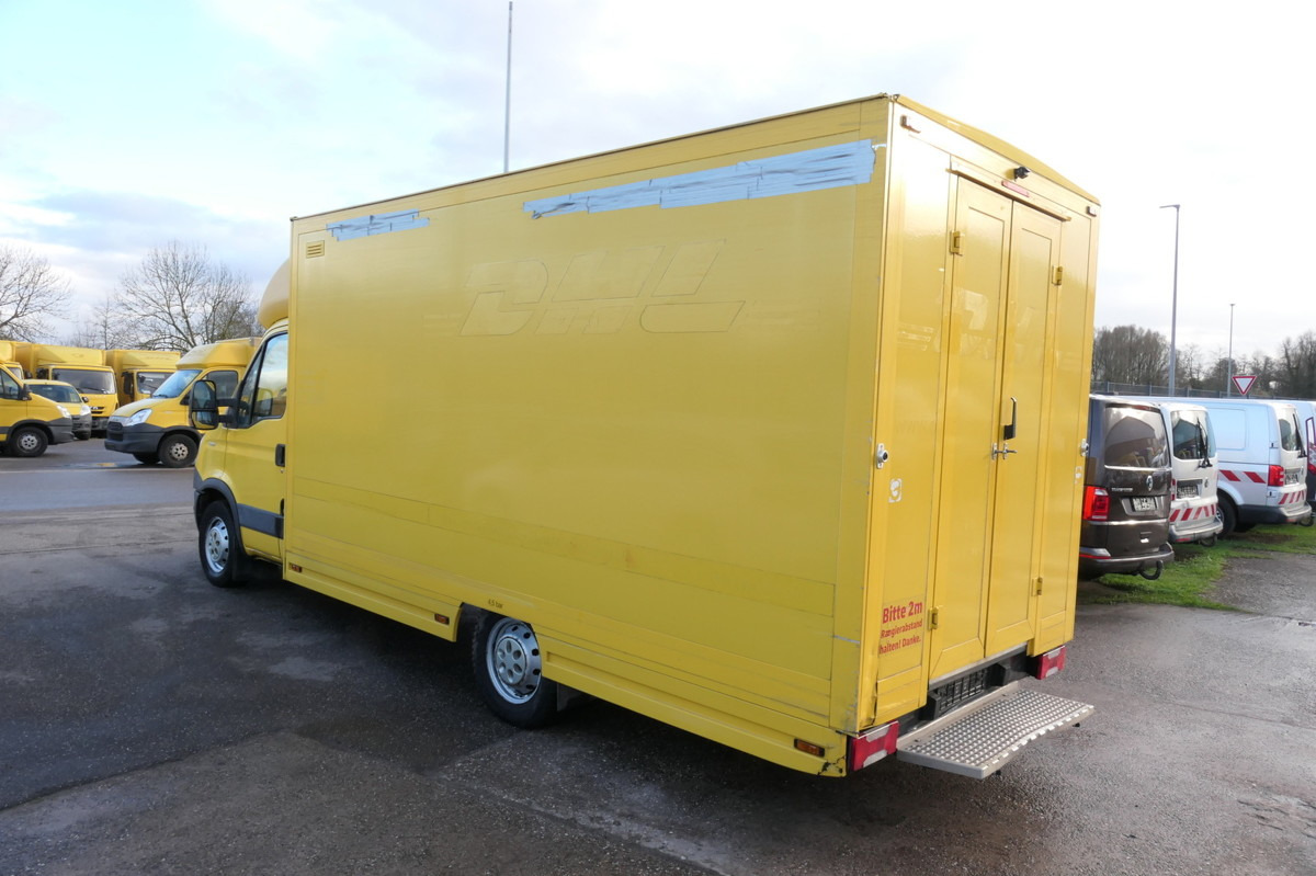 IVECO Daily 35 S11 C30C AUTOMATIK KAMERA Regale LUFT D - Tarbesõiduk furgoon: pilt 4 IVECO Daily 35 S11 C30C AUTOMATIK KAMERA Regale LUFT D - Tarbesõiduk furgoon: pilt 4