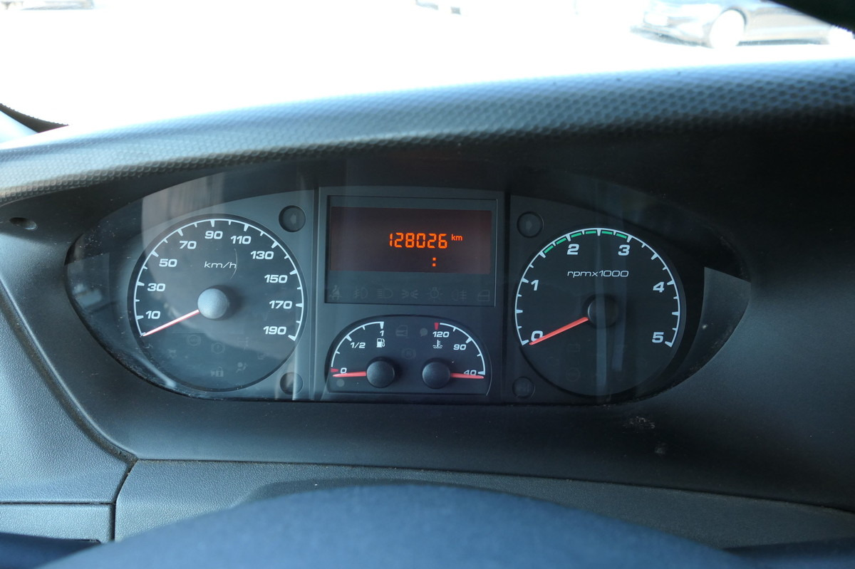 Tarbesõiduk furgoon IVECO Daily 35 S11 C30C AUTOMATIK KAMERA Regale LUFT D: pilt 12