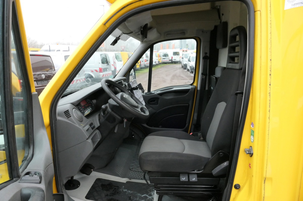Interior photo 1: Tarbesõiduk furgoon IVECO Daily 35 S11 C30C AUTOMATIK KAMERA Regale LUFT D