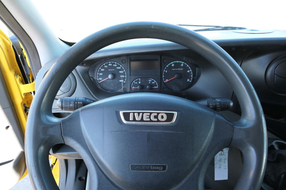 Tarbesõiduk furgoon IVECO Daily 35 S11 C30C AUTOMATIK KAMERA Regale LUFT D: pilt 11