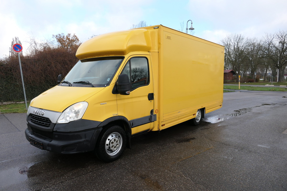 IVECO Daily 35 S11 C30C KURZ AUTOMATIK KAMERA Regale L - Tarbesõiduk furgoon: pilt 2 IVECO Daily 35 S11 C30C KURZ AUTOMATIK KAMERA Regale L - Tarbesõiduk furgoon: pilt 2