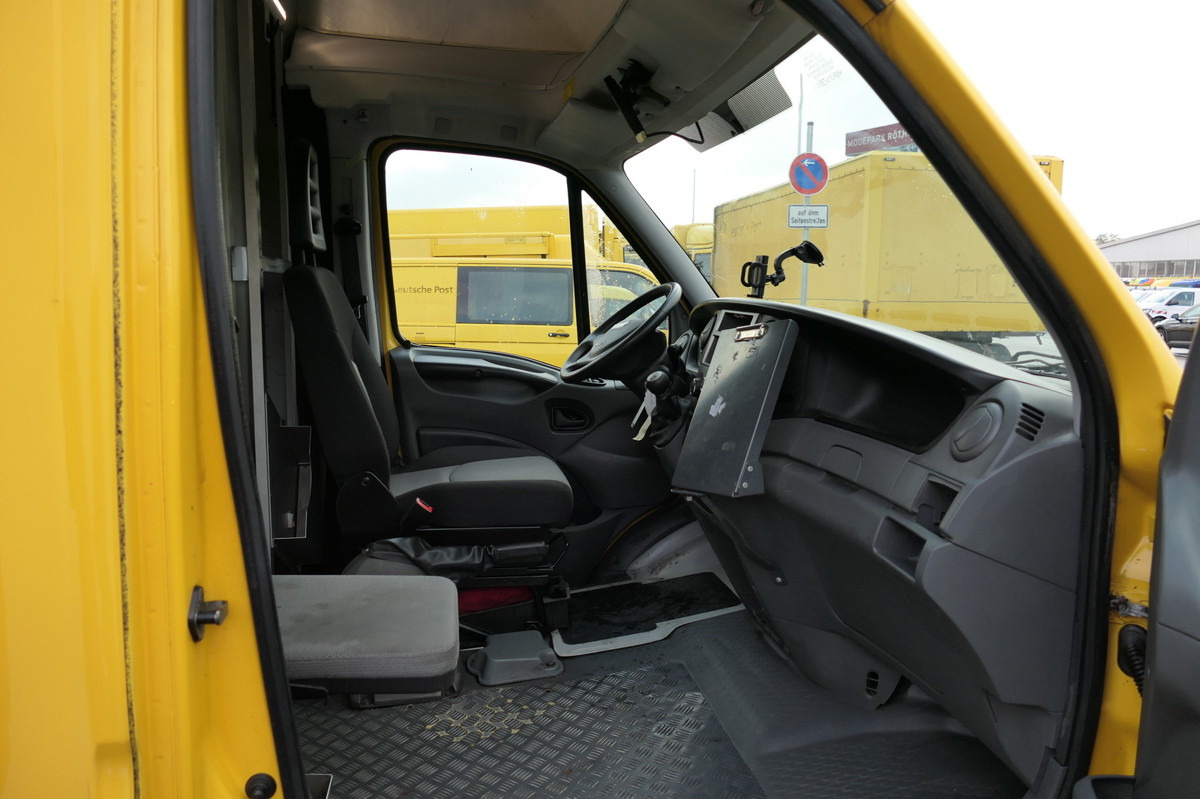 IVECO Daily 35 S11 C30C KURZ AUTOMATIK KAMERA Regale L - Tarbesõiduk furgoon: pilt 5 IVECO Daily 35 S11 C30C KURZ AUTOMATIK KAMERA Regale L - Tarbesõiduk furgoon: pilt 5