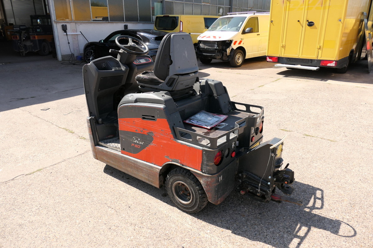 LINDE P 60 Z Schlepper Batterie 16/2019 3-Rad - Puksiirtraktor: pilt 4 LINDE P 60 Z Schlepper Batterie 16/2019 3-Rad - Puksiirtraktor: pilt 4