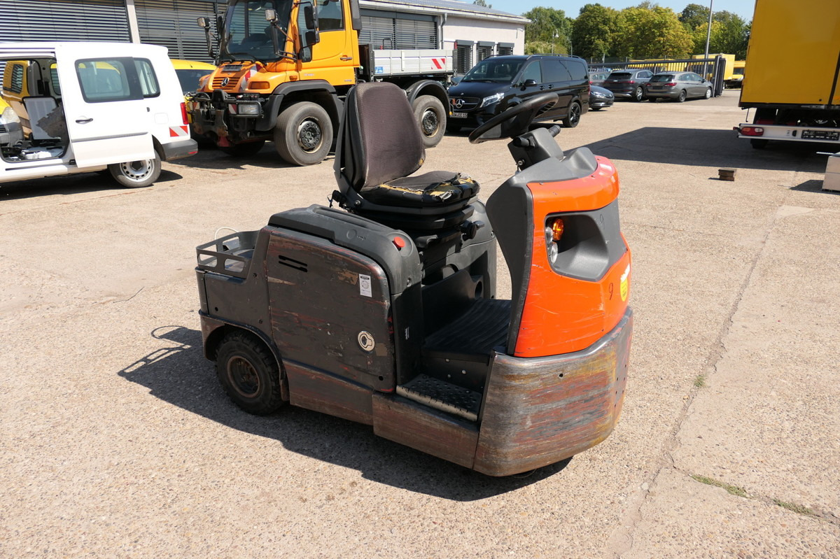 LINDE P 60 Z Schlepper Batterie 16/2019 3-Rad - Puksiirtraktor: pilt 2 LINDE P 60 Z Schlepper Batterie 16/2019 3-Rad - Puksiirtraktor: pilt 2