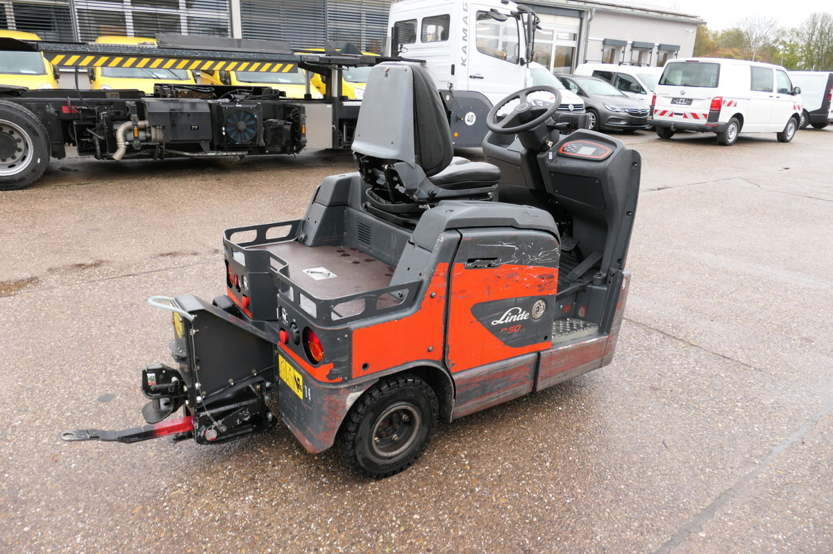 LINDE P 60 Z Schlepper Batterie 40/2020 3-Rad - Puksiirtraktor: pilt 4 LINDE P 60 Z Schlepper Batterie 40/2020 3-Rad - Puksiirtraktor: pilt 4