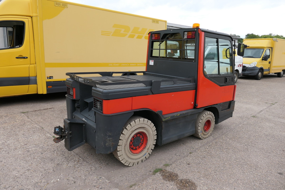 LINDE P250 Schlepper AHK Batterie 10/2022 Schiebetüren - Puksiirtraktor: pilt 3 LINDE P250 Schlepper AHK Batterie 10/2022 Schiebetüren - Puksiirtraktor: pilt 3