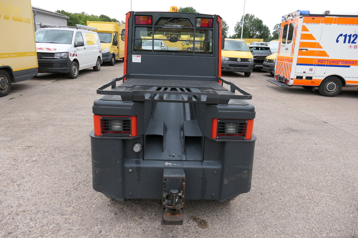 LINDE P250 Schlepper AHK Batterie 24/2021 Schiebetüren - Puksiirtraktor: pilt 5 LINDE P250 Schlepper AHK Batterie 24/2021 Schiebetüren - Puksiirtraktor: pilt 5