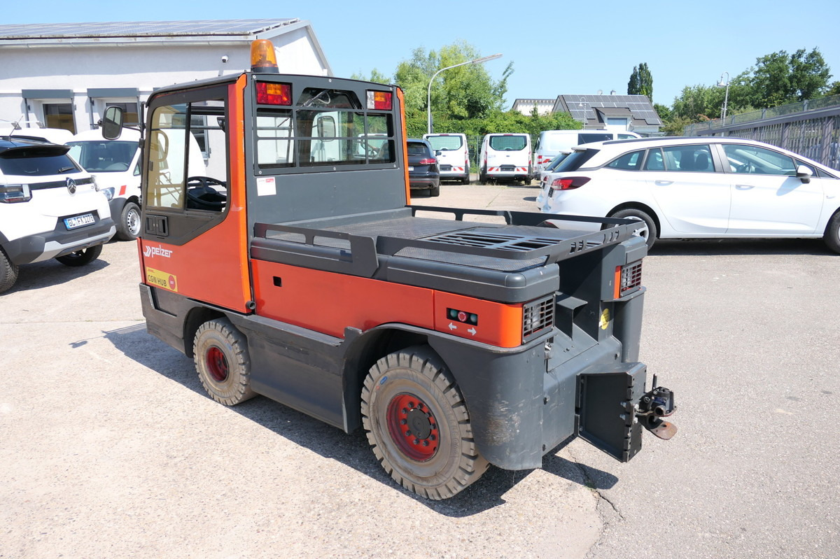 LINDE P250 Schlepper AHK Batterie 24/2021 Schiebetüren - Puksiirtraktor: pilt 4 LINDE P250 Schlepper AHK Batterie 24/2021 Schiebetüren - Puksiirtraktor: pilt 4