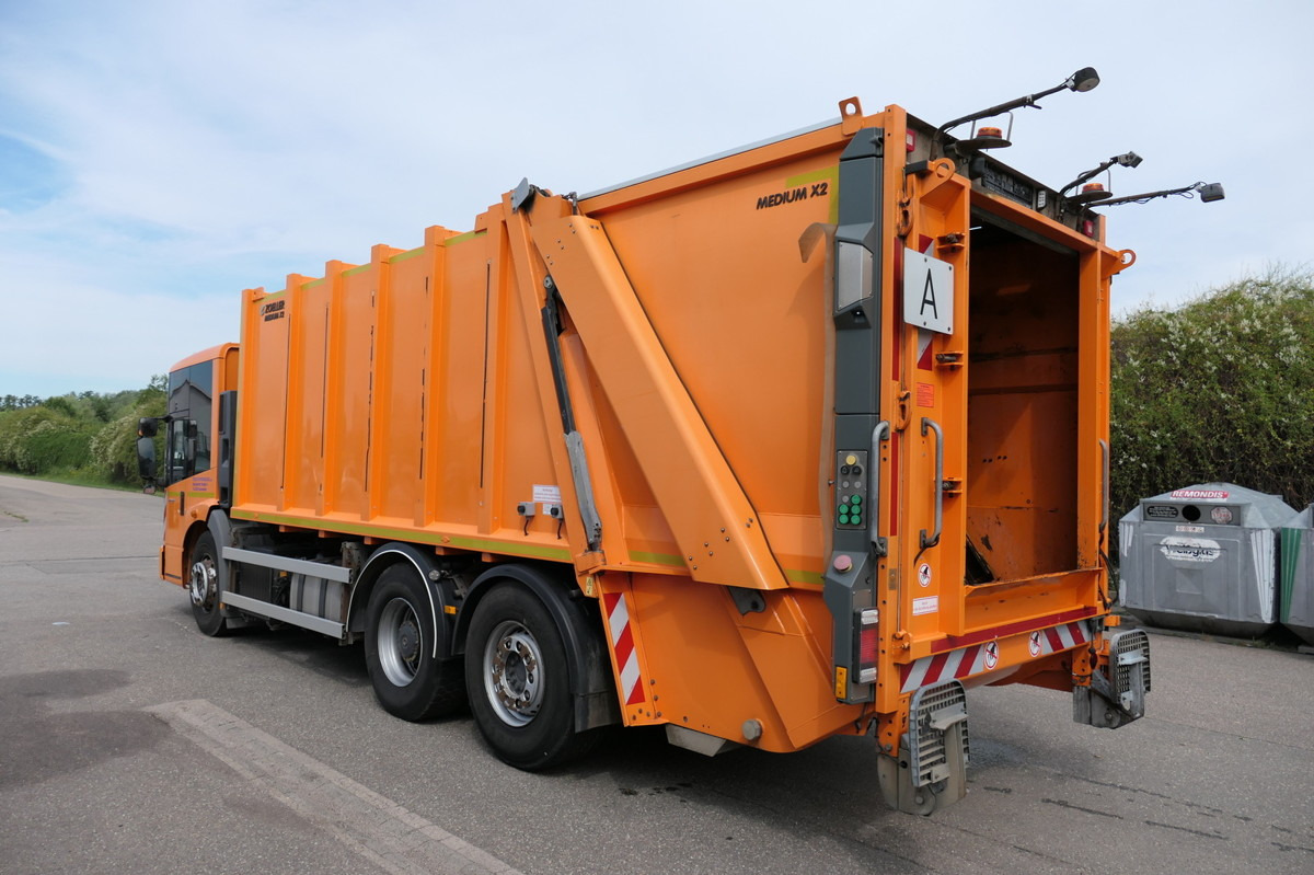 Prügiauto MERCEDES-BENZ 2635 NGE-L62N Econic Aufbau Zöller Medium: pilt 6
