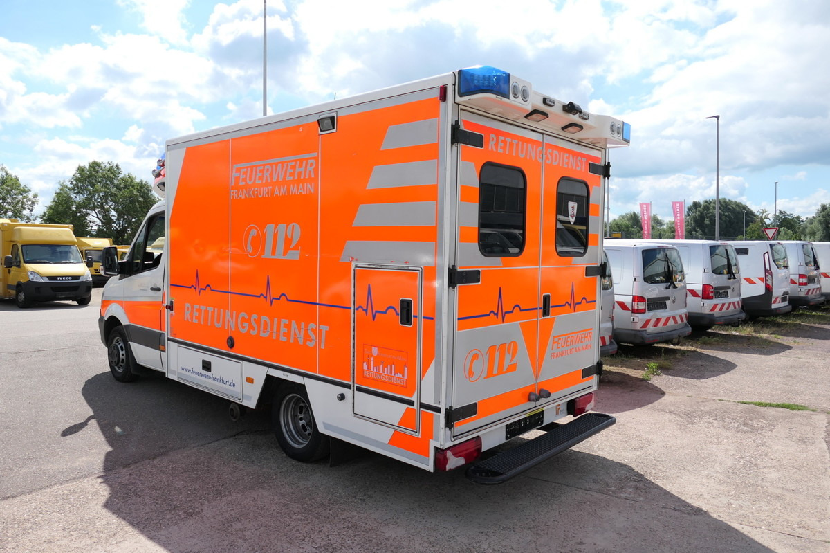 MERCEDES-BENZ Sprinter 519 CDI Klima Krankenwagen Fahrtec Aufb - Kiirabiauto: pilt 3 MERCEDES-BENZ Sprinter 519 CDI Klima Krankenwagen Fahrtec Aufb - Kiirabiauto: pilt 3